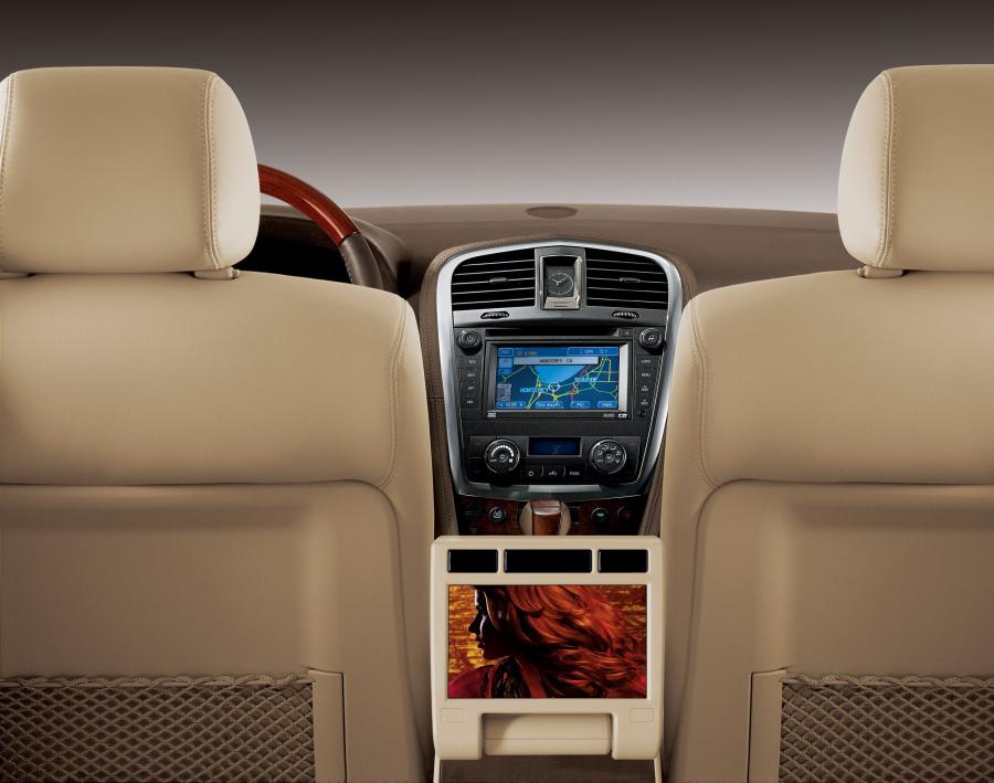  Cadillac SRX 2004 года  (фото 8 из 103)